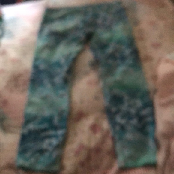 Capris - Picture 2 of 2